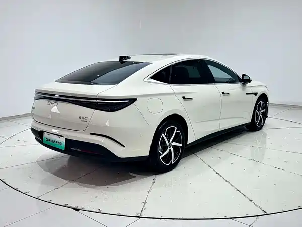 BYD Seal 07 DM-i 2026