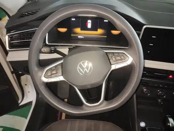 Volkswagen Tiguan L 2022