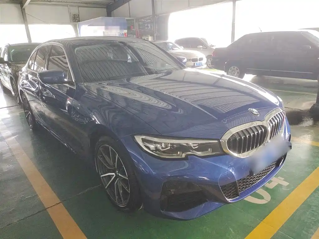 BMW 3 Series 2019 — фото 12