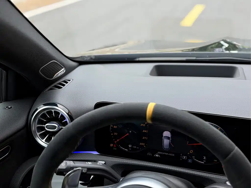 Mercedes-Benz A-Class AMG 2021 — фото 18
