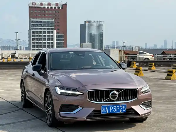 Volvo S60 2022