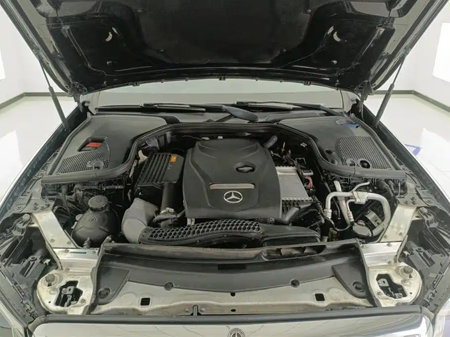 Mercedes-Benz E-Class 2018 — фото 10