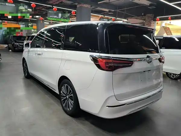 Buick GL8 2023