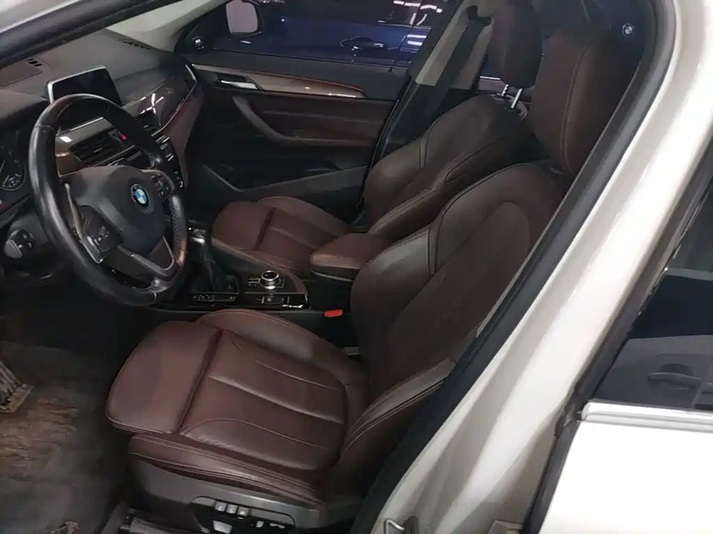 BMW X1 2017 — фото 15