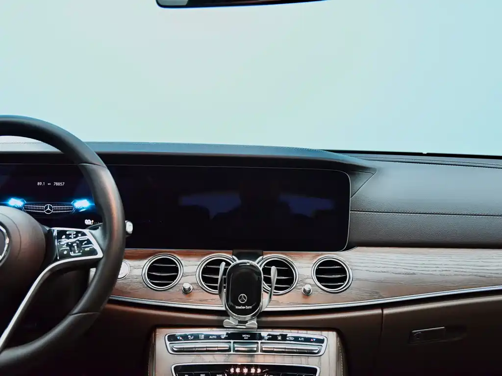 Mercedes-Benz E-Class New Energy 2022 — фото 16