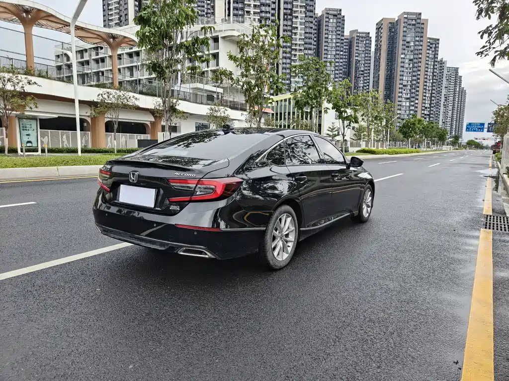 Honda Accord 2023 — фото 9