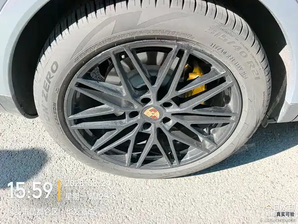 Porsche Cayenne 2025