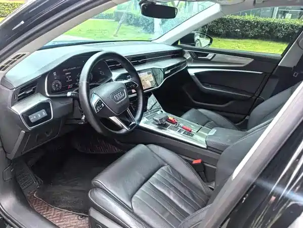 Audi A6L 2020