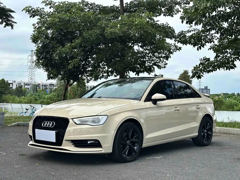 Audi A3 2016 — фото 1
