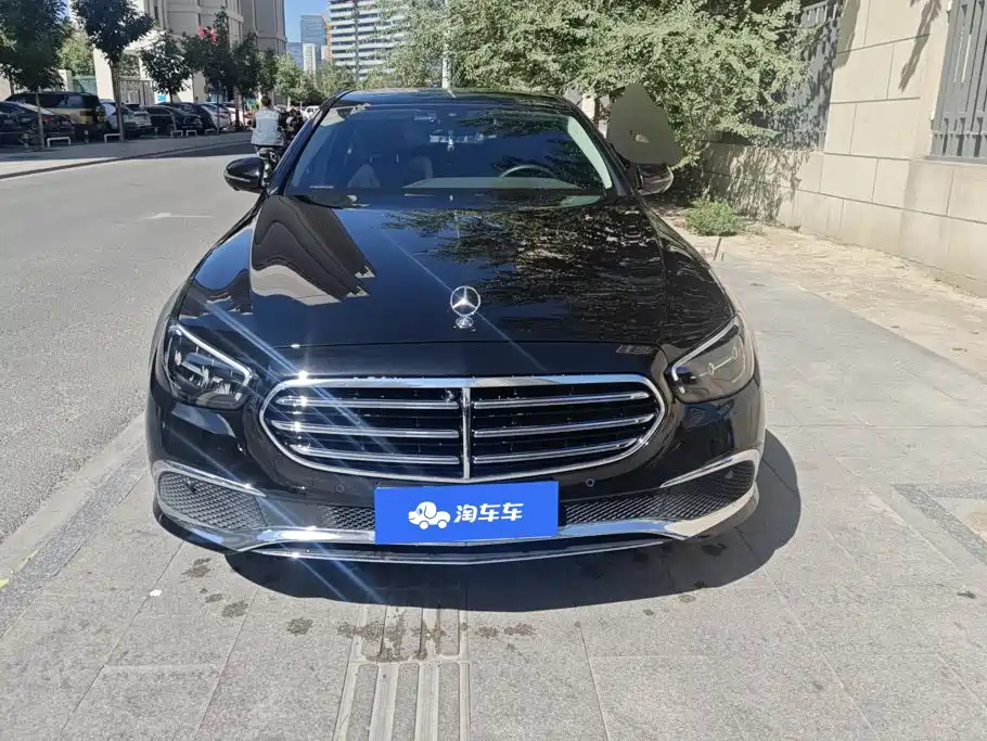 Mercedes-Benz E-Class 2023 — фото 2