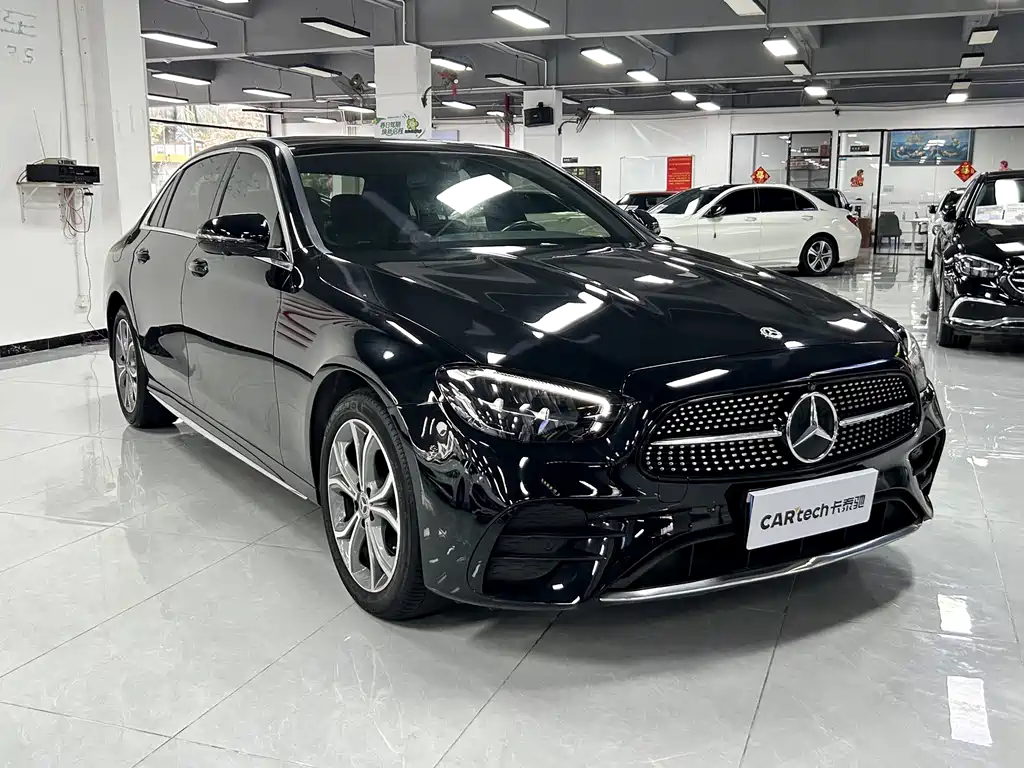 Mercedes-Benz E-Class 2022