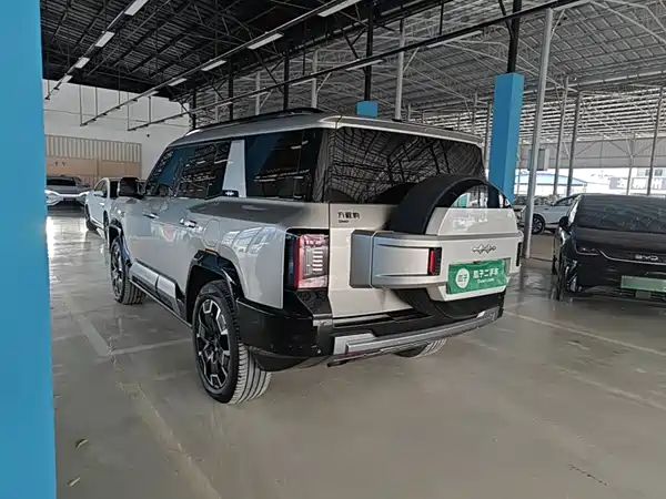 Fangchengbao Leopard 8 2024