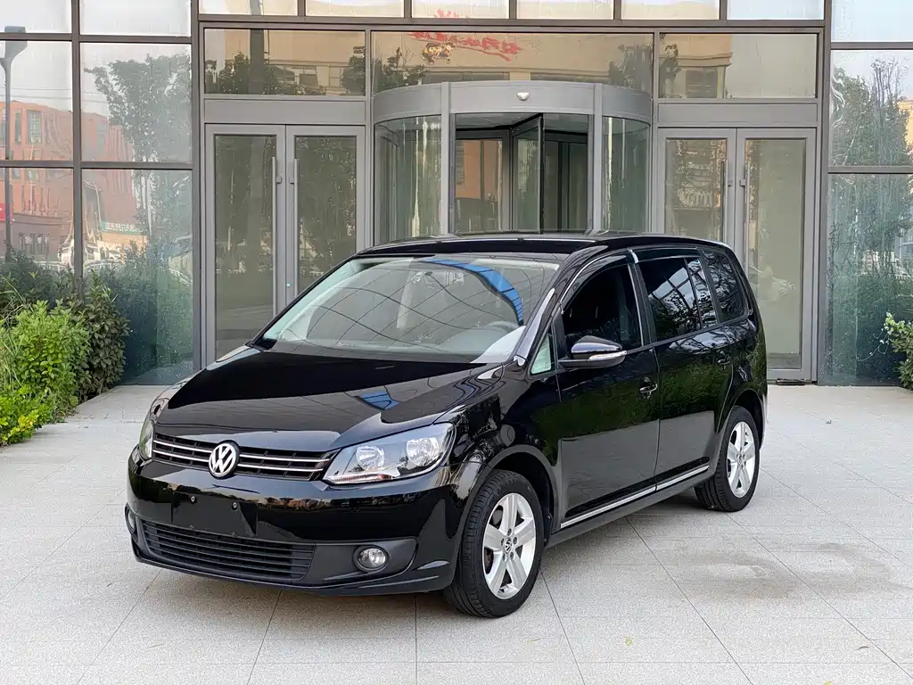 Volkswagen Touran 2015
