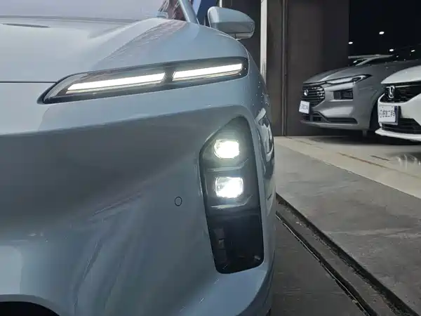 NIO ET5T 2025