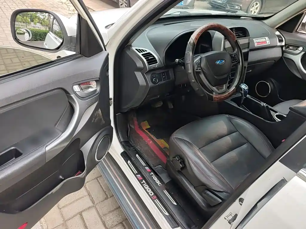 Chery Tiggo 3 2015 — фото 16