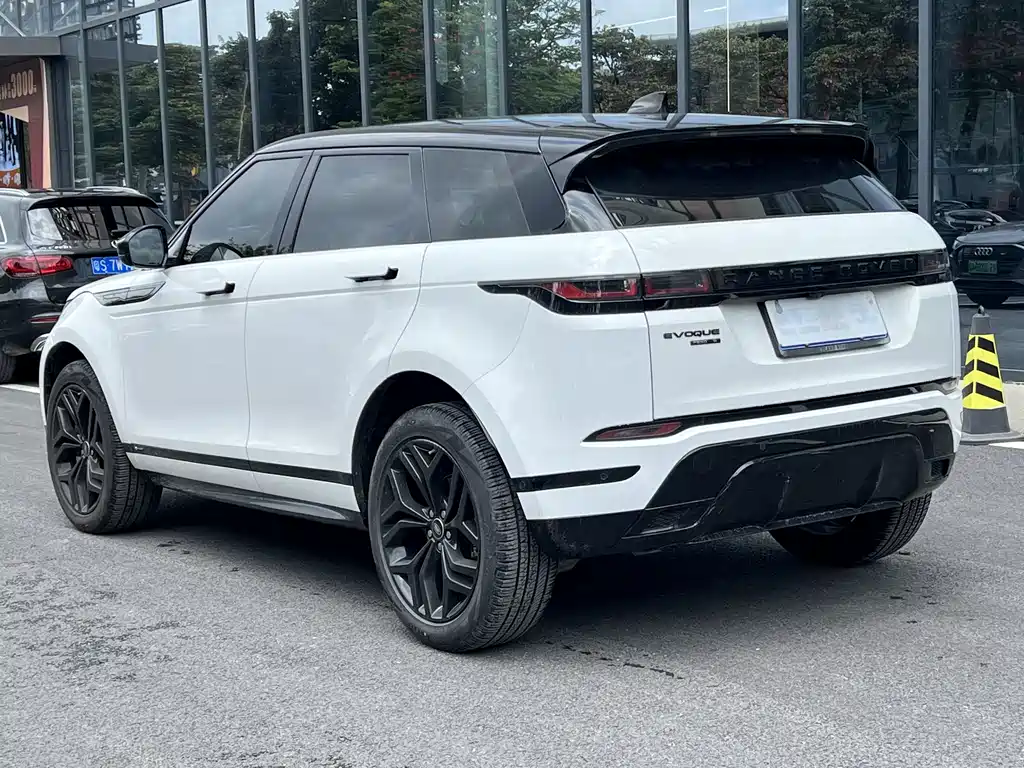 Land Rover Evoque 2021 — фото 4