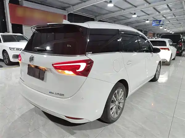 Buick GL6 2021