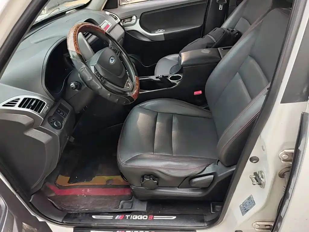 Chery Tiggo 3 2015 — фото 15