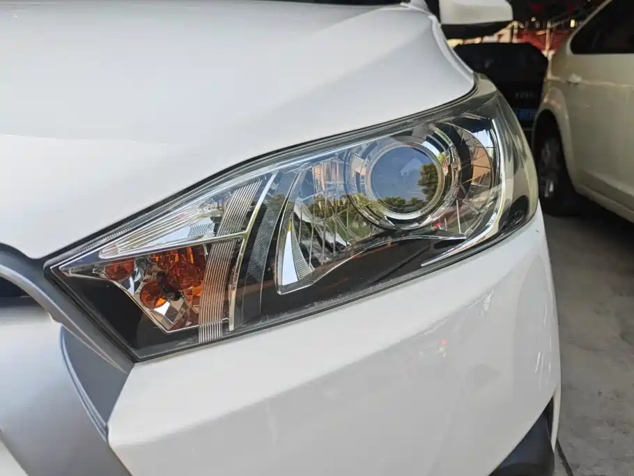 Toyota Yaris L 2016