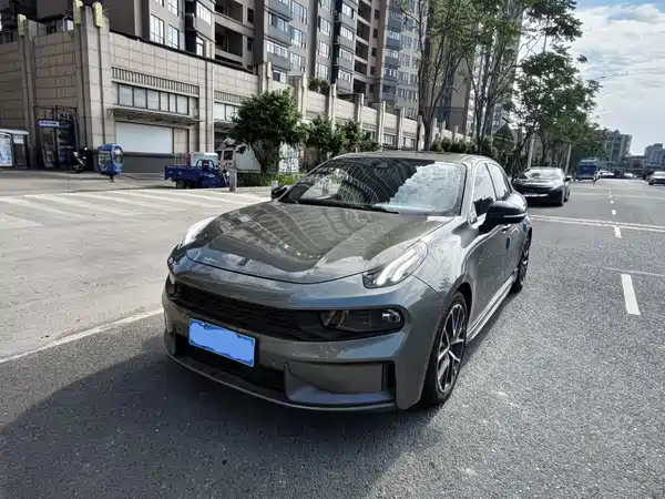 Lynk & Co 03 2021