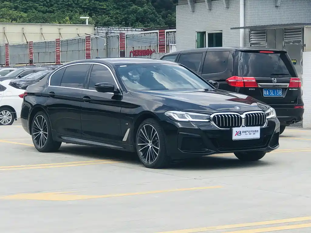 BMW 5 Series 2023