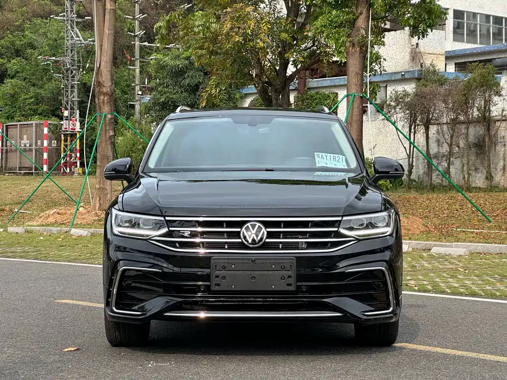 Volkswagen Tiguan L 2024