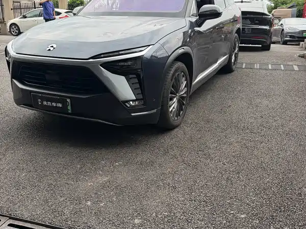 NIO ES8 2020