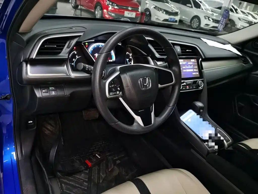 Honda Civic 2019 — фото 12