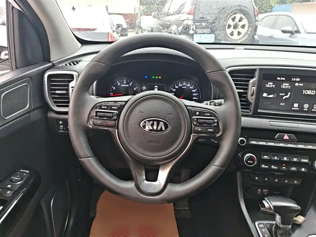 Kia KX5 2016 — фото 10
