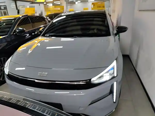 Geely Galaxy L6 2023