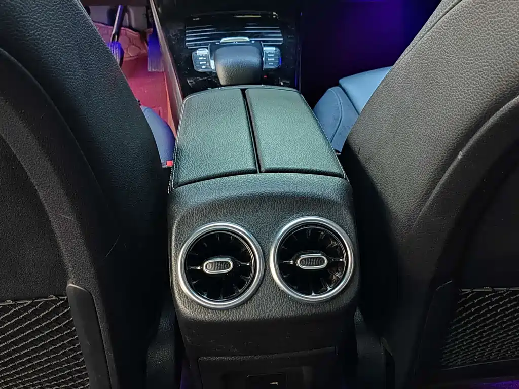 Mercedes-Benz A-Class 2022 — фото 13