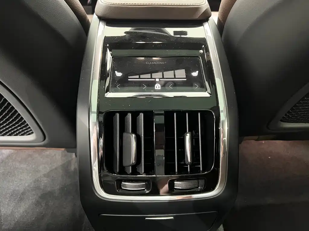 Volvo S90 2023 — фото 19