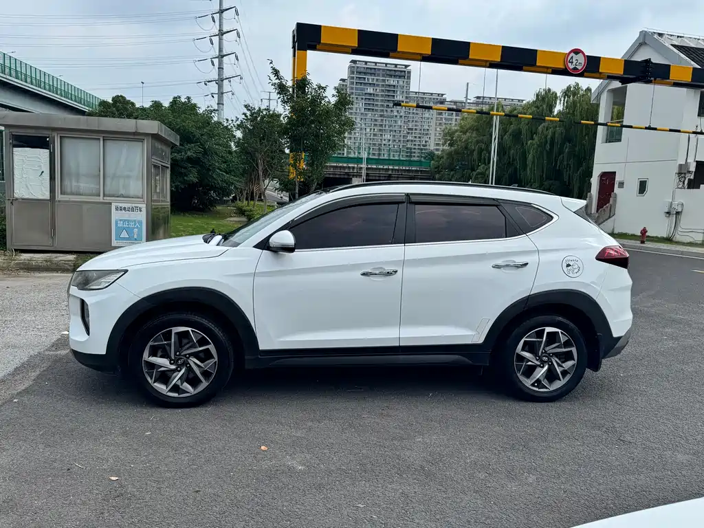 Hyundai Tucson 2019 — фото 14