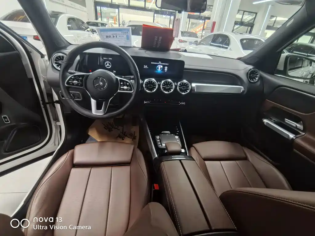 Mercedes-Benz GLB 2021