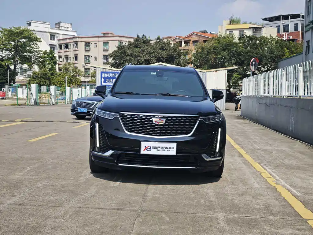 Cadillac XT6 2021 — фото 2