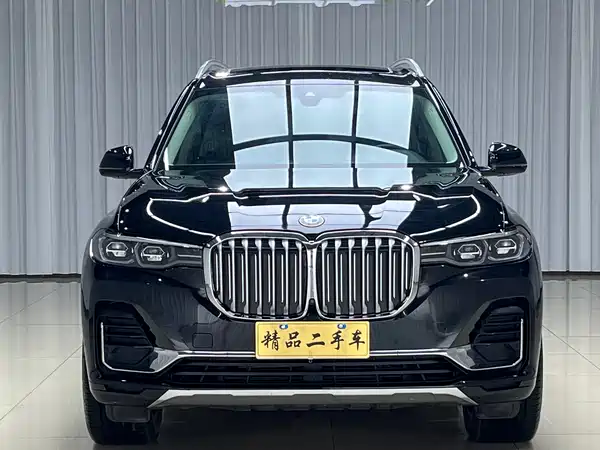 BMW X7 2021