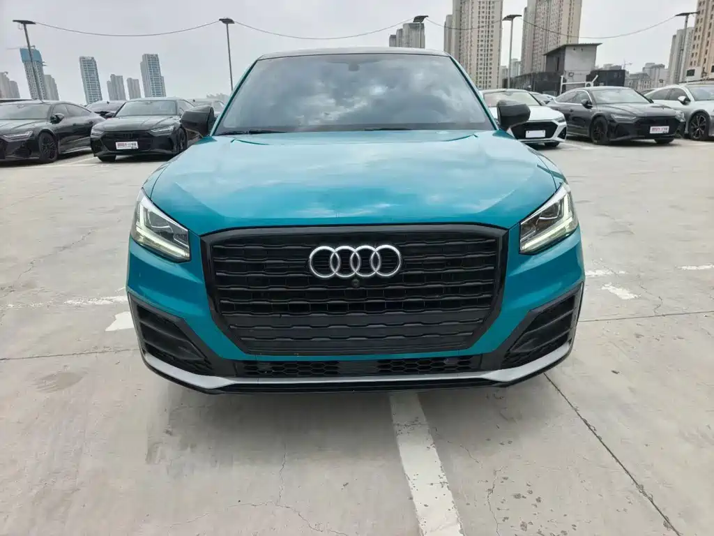 Audi Q2L 2021
