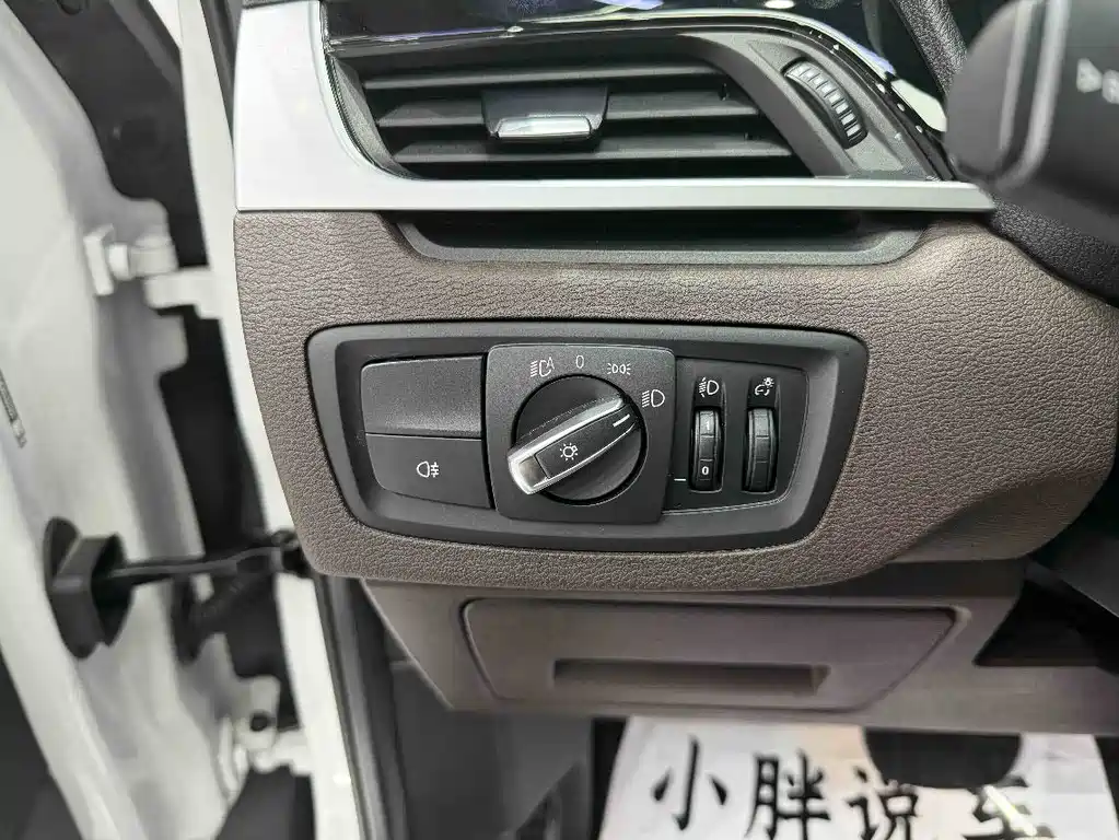 BMW X1 2022 — фото 11