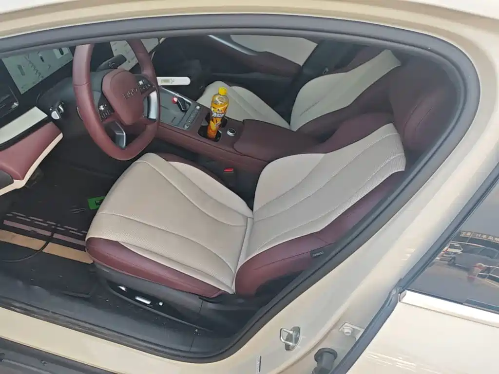 BYD Seal 07 DM-i 2025 — фото 15