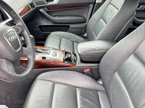 Audi A6L 2012
