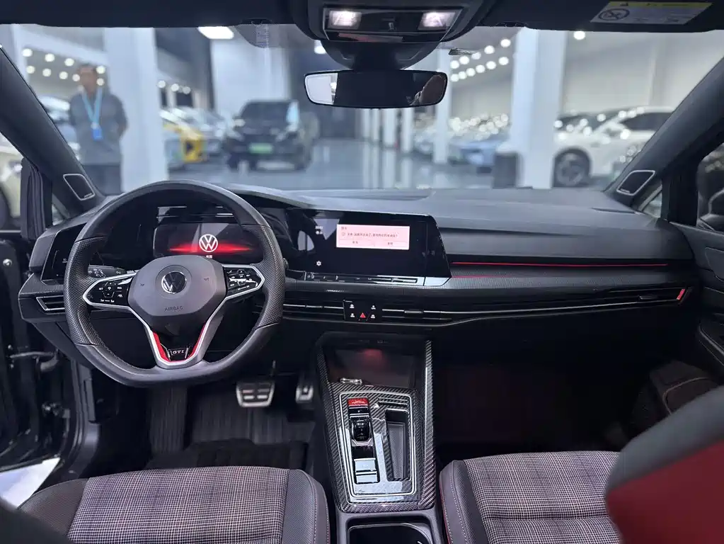 Volkswagen Golf GTI 2023