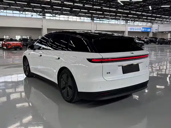 Li Auto i6 2026