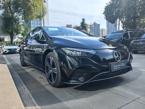 Mercedes-Benz EQE 2025