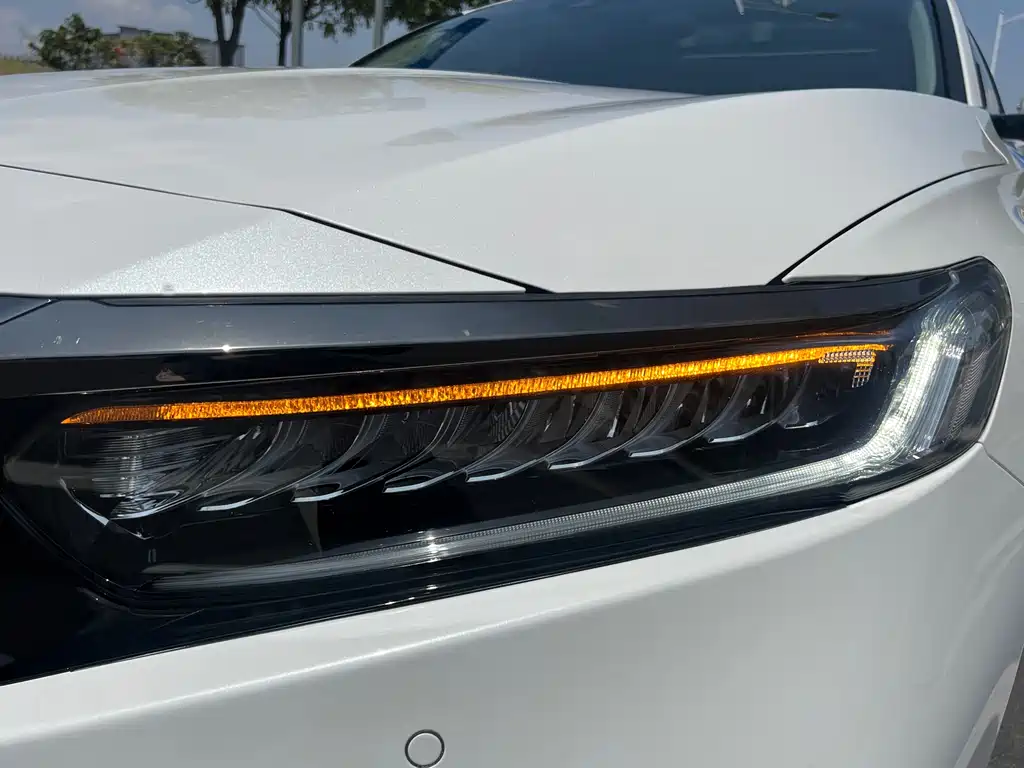 Honda Accord 2022 — фото 19