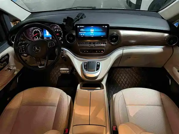 Mercedes-Benz V-Class 2021