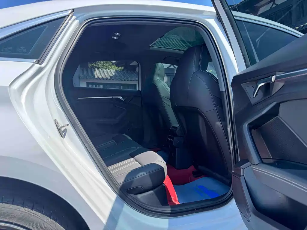 Audi A3 2022 — фото 9