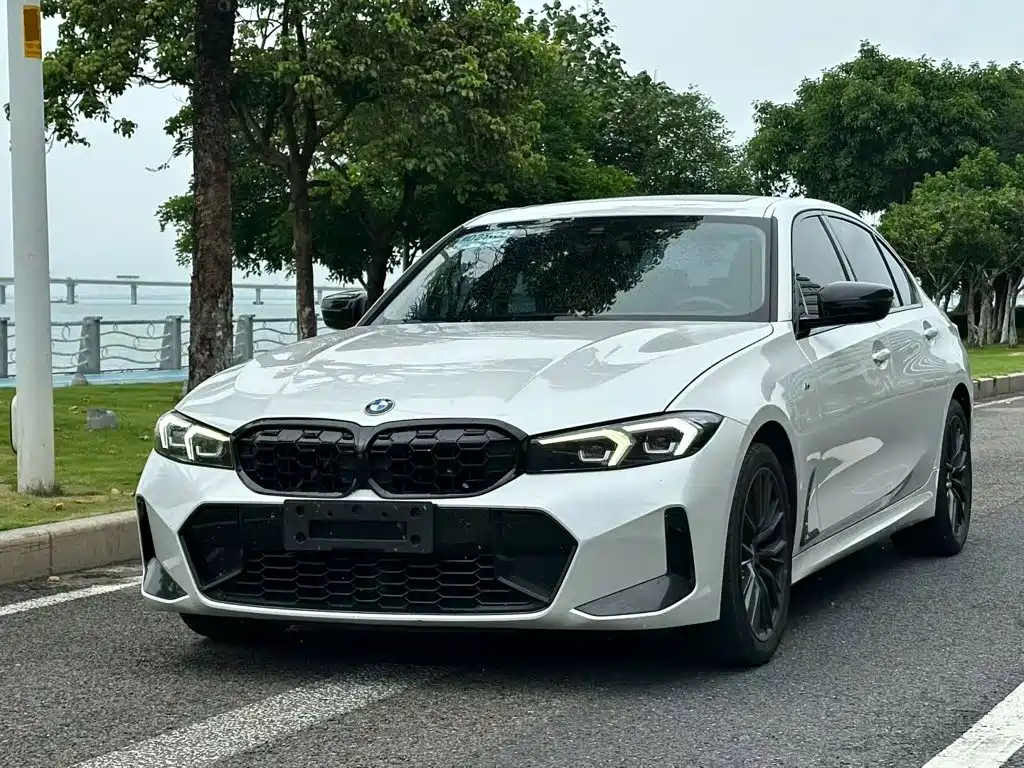 BMW 3 Series 2023