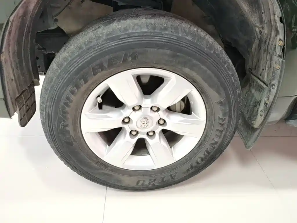 Toyota Prado 2017 — фото 23