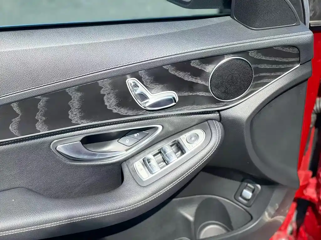 Mercedes-Benz C-Class 2018 — фото 11
