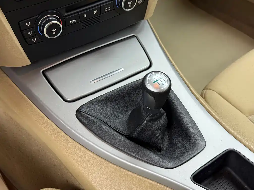 BMW 3 Series 2008 — фото 19